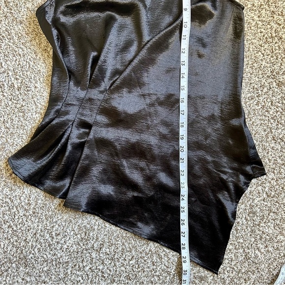Express Black Shimmery Sleeveless Asymmetrical Blouse Small Shiny - Picture 5 of 6